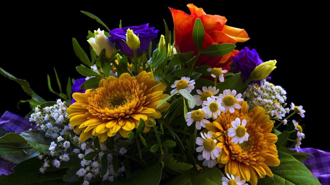 Ein Blumenstrauß für Kunden und Mitarbeiter – das gibt es zu beachten